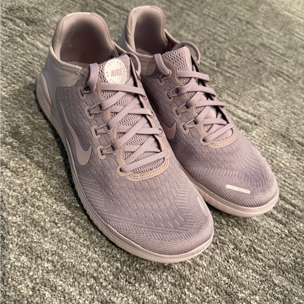 Nike Women's Soft Purple Sneakers 8